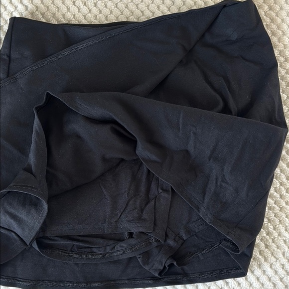 American Eagle Outfitters Black Skirt - Picture 3 of 3